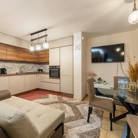 Lägenhet Elegant 2br | 5 Min Walk To Sea Garden *
