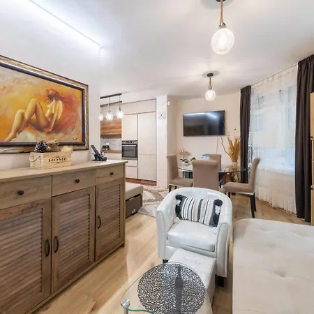 Apartmán Elegant 2br | 5 Min Walk To Sea Garden