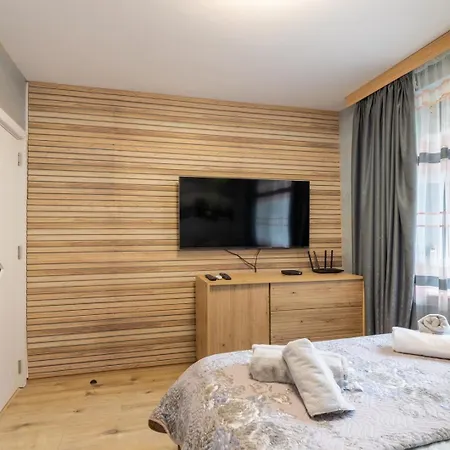 Elegant 2br | 5 Min Walk To Sea Garden Apartmán Varna
